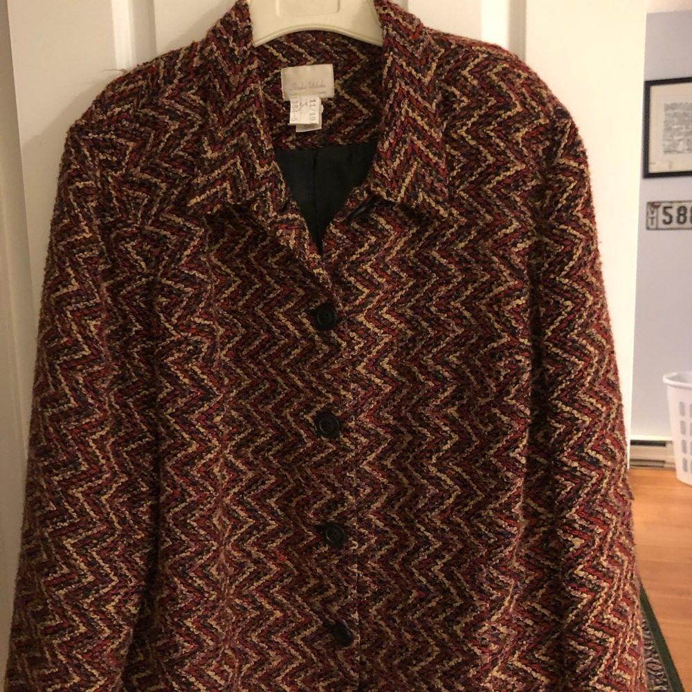 Beautiful Woman’s multi-colored Blazer